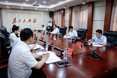 5月30日十四届县委第一百三十二次常委会会议召开1.jpg